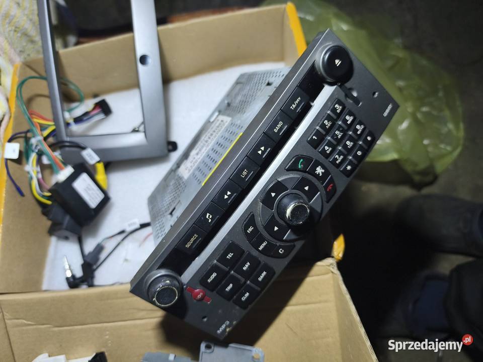 radio Rt3 działające do końca z wyświetlaczem Gidle sprzedam