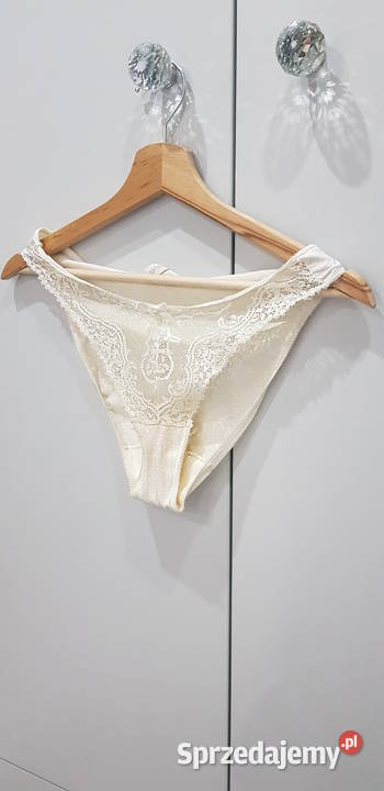 Koronkowe figi CA Dąbrowa Górnicza