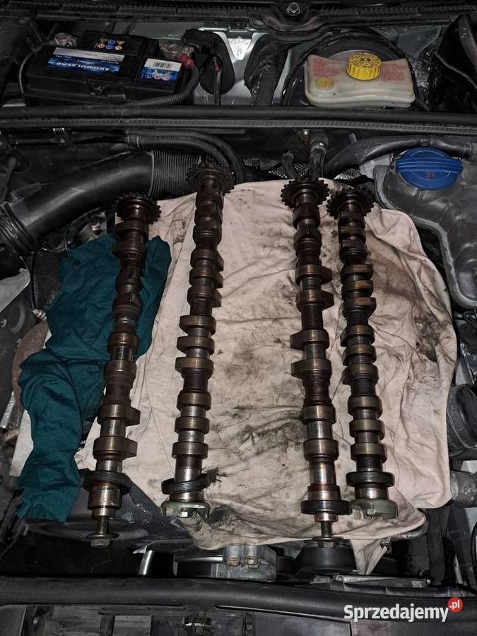 Wałek rozrządu 18t audi a4 b6 b7