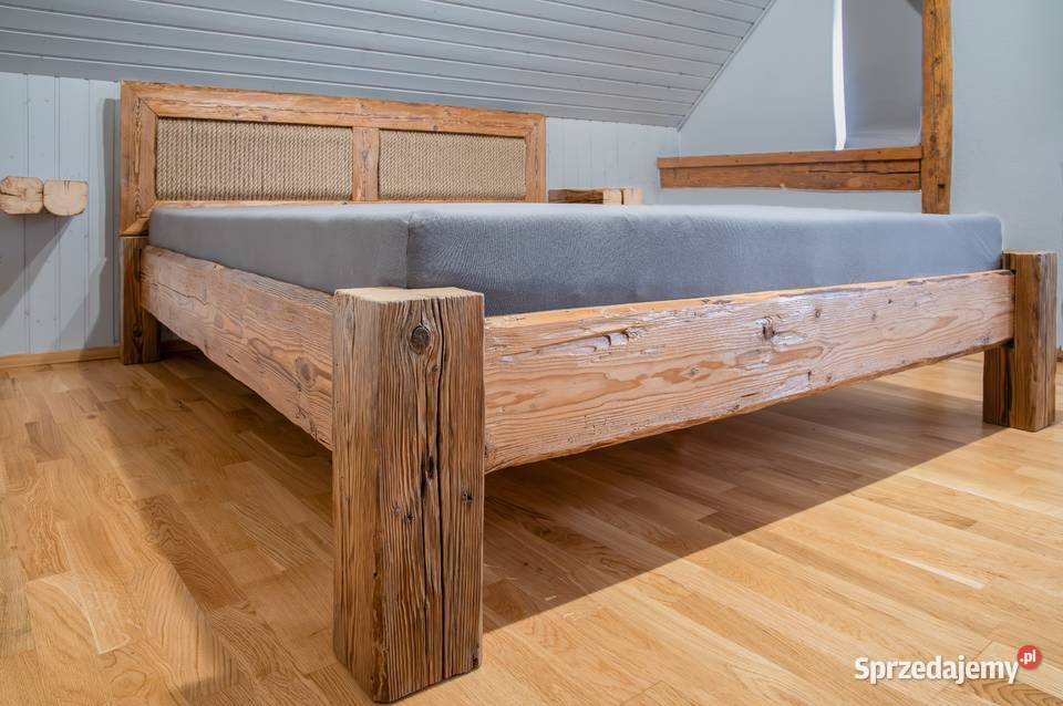 Rustykalne łózko drewniane ze starych belek i Rabka-Zdrój