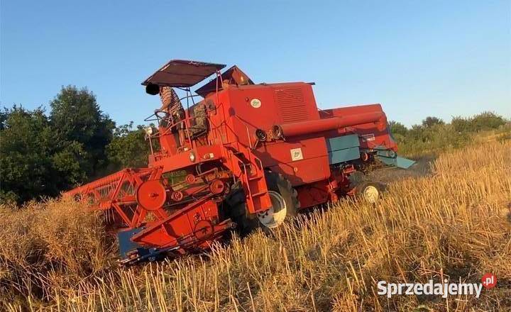 Sprzedam kombajn Bizon Z056 i ścinarkę do fasoli Wózek do header'a Zbożowe