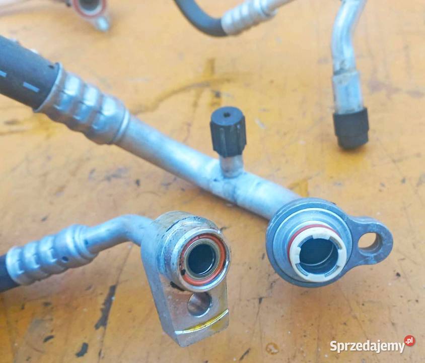 FORD FOCUS MK3 PRZEWODY KLIMATYZACJI F1F119D567 Tapicerki samochodowe mazowieckie Radom