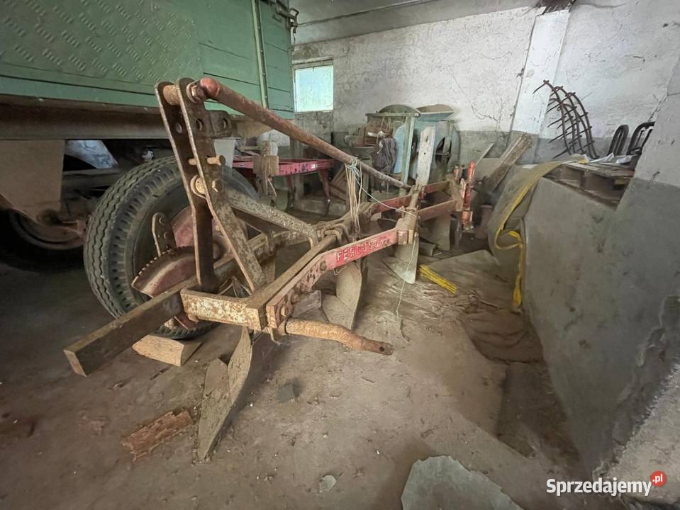 Pług zagonowy Massey Ferguson lubelskie Wysokie