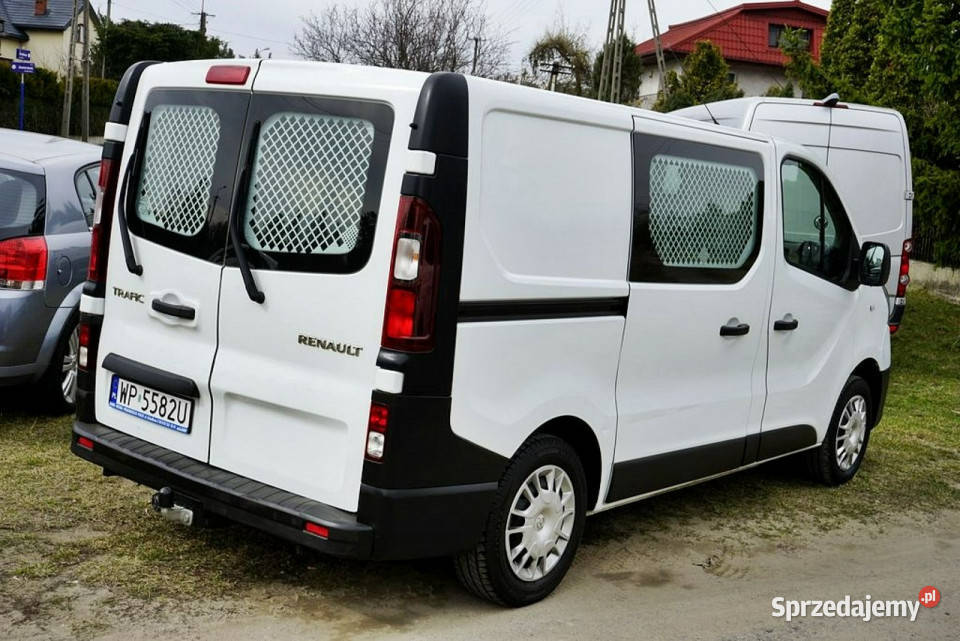 Renault Trafic 16DCI Klima 102 serwis 100 2019r serwisowany w ASO mazowieckie Płock