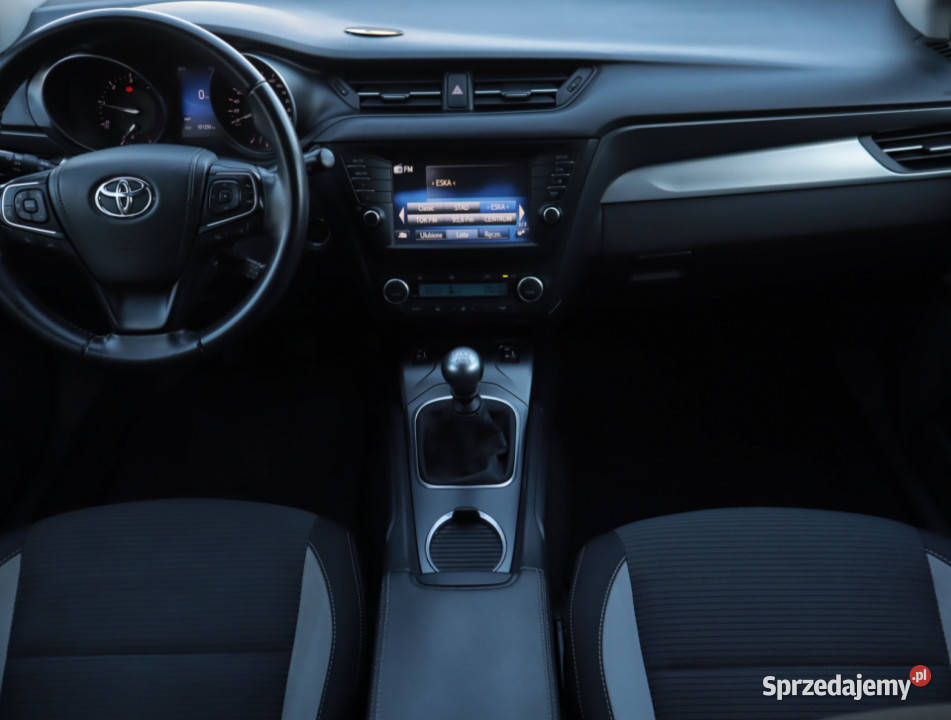 Toyota Avensis 20 D4D gniazdo USB Lublin sprzedam