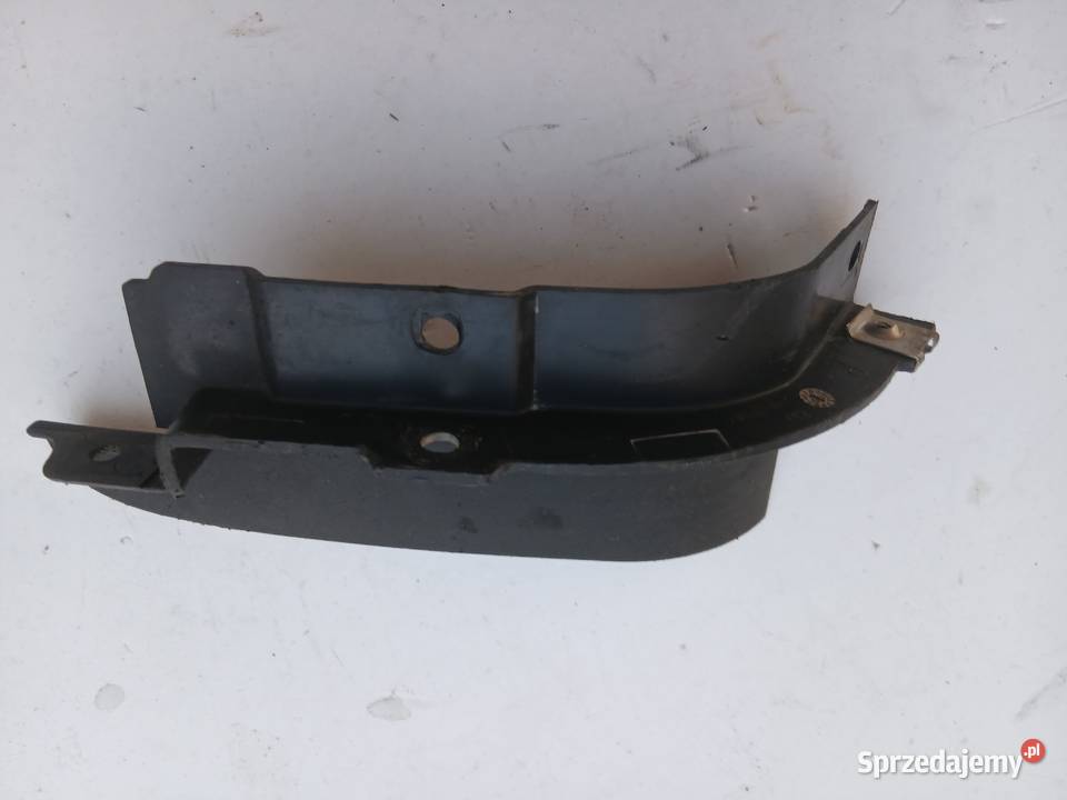Chlapacz prawy osłona koła AUDI A4 B6 B7 sedan Szczerbice