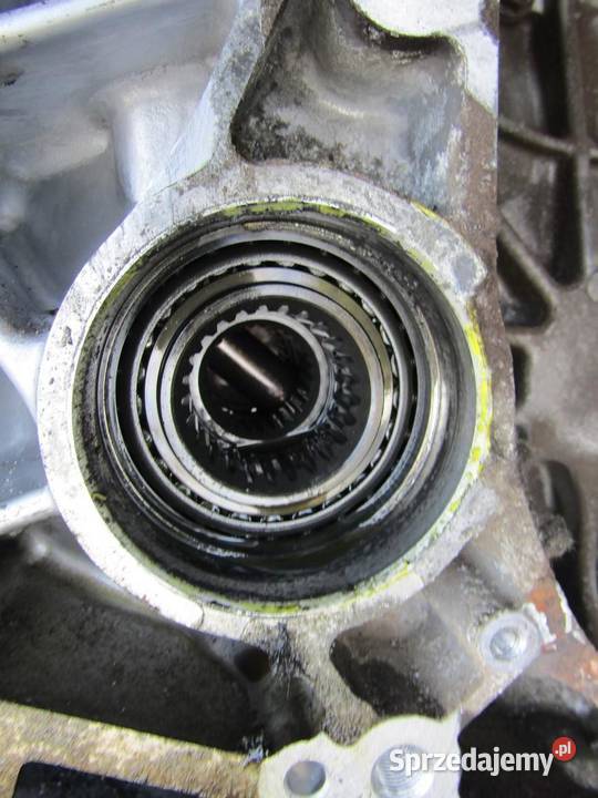 SKRZYNIA BIEGÓW 16 B M16A ZMD SUZUKI SX4 SCROSS osobowe sprzedam