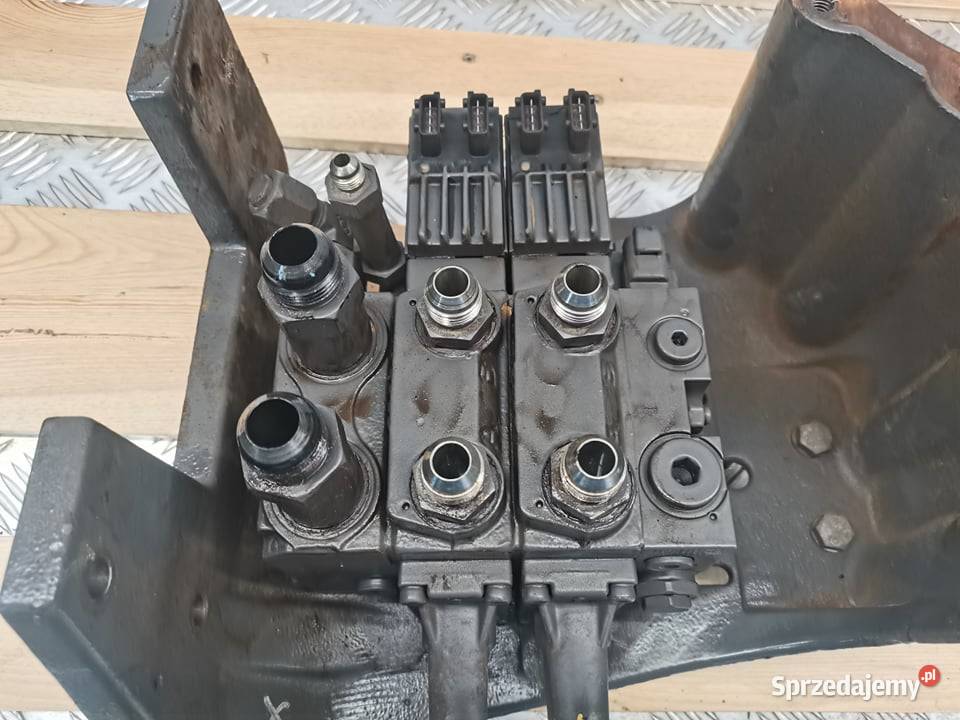 Valtra T 2014r Blok zaworowy SauerDanfoss Wilkowo
