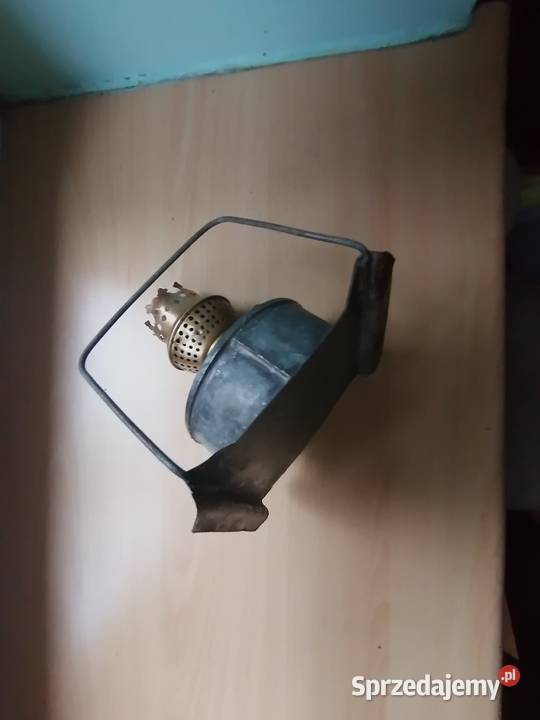 Stara lampa kolejowa na nafte Kraków