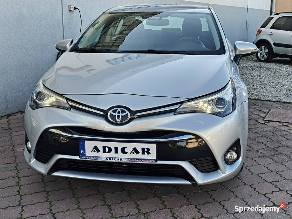 Toyota Avensis FL SEDAN 20 D4D kamera Tempomat światła przeciwmgielne Racibórz