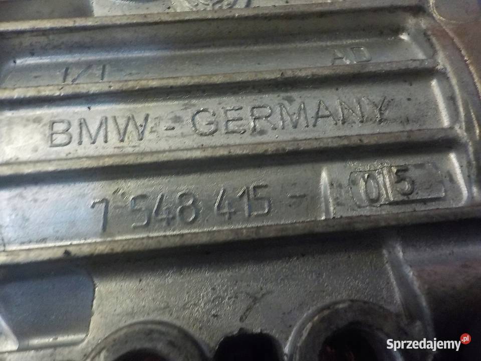 BMW E90 E60 325i 30 B 10r 218 N53 zawor EGR Suków