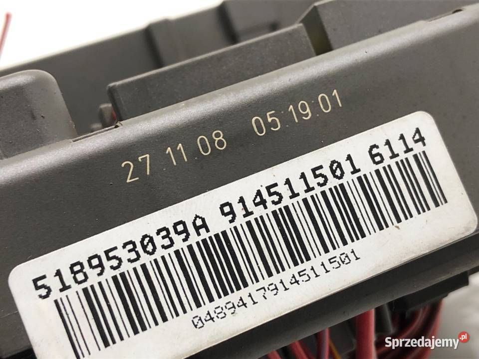 SKRZYNKA BEZPIECZNIKÓW BMW E71 91451150 SUV 0714