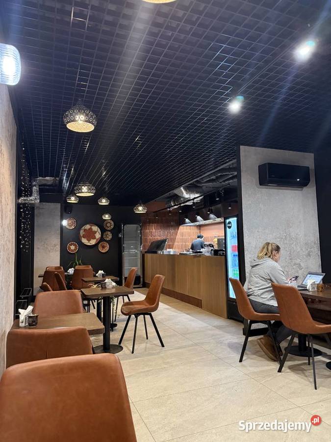 Odstąpię sprzedam lokal gastronomiczny metro mazowieckie Warszawa
