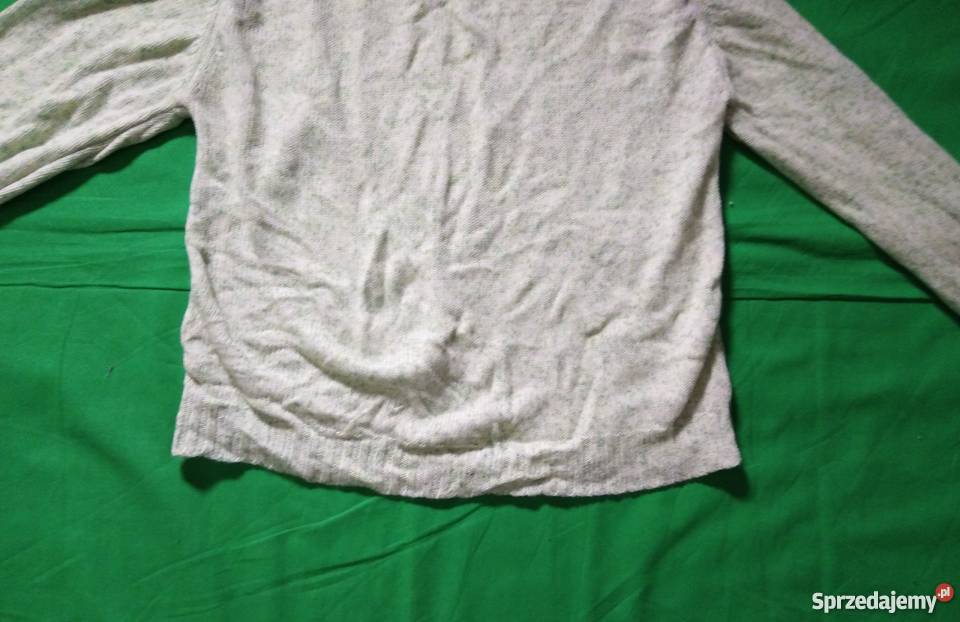 Wygodny lekki jasnozielony sweterek Warszawa