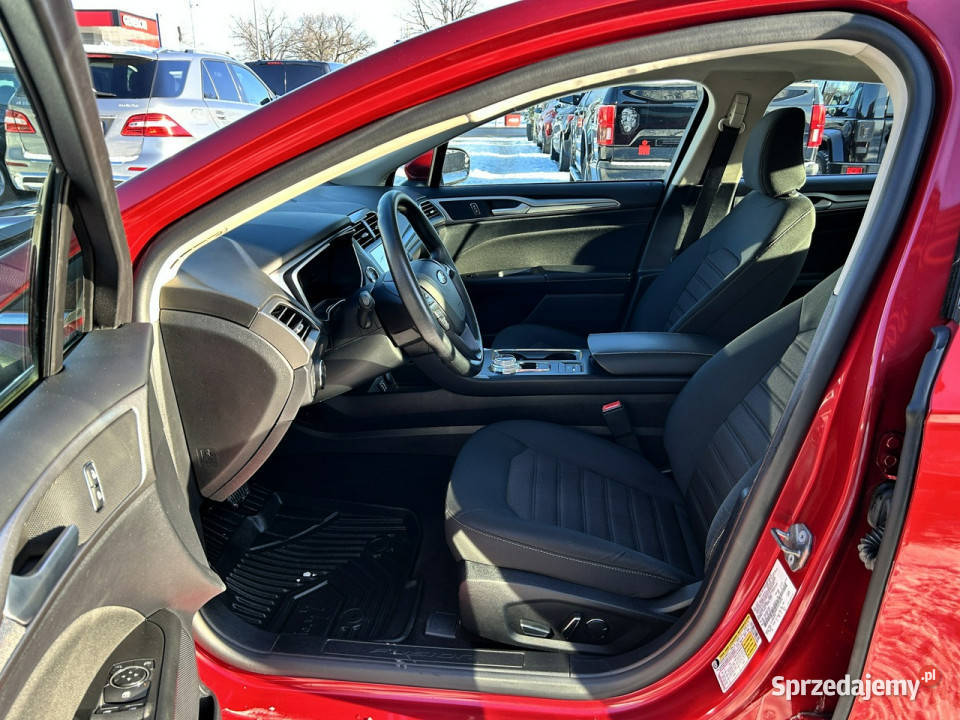 Ford Fusion SE Adaptive LED AsystenCarPlayMartwe kurtyny powietrzne Bydgoszcz sprzedam