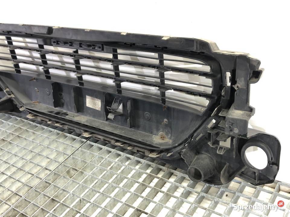 ATRAPA GRILL PEUGEOT 301 SedanLimuzyna KRATA