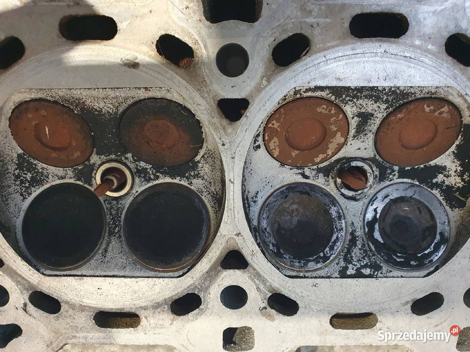 GŁOWICA CYLINDRÓW Opel Corsa D 14 16V wałki Chełm