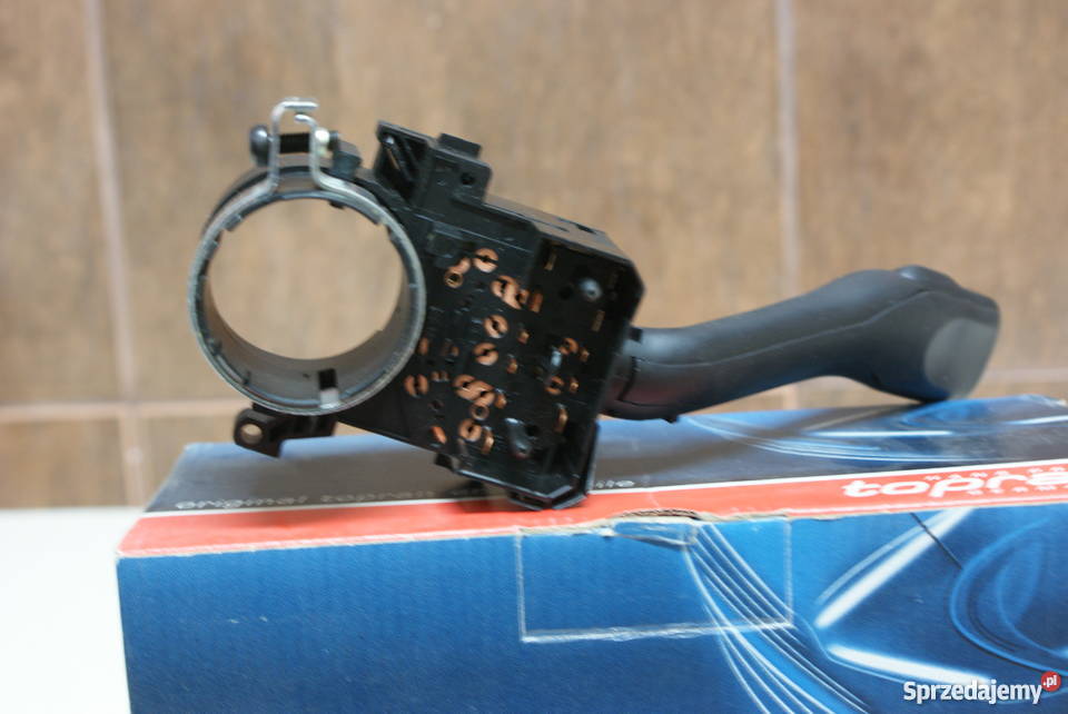 Przełącznik zespolony pod kierownicą AUDi seat Białobrzegi