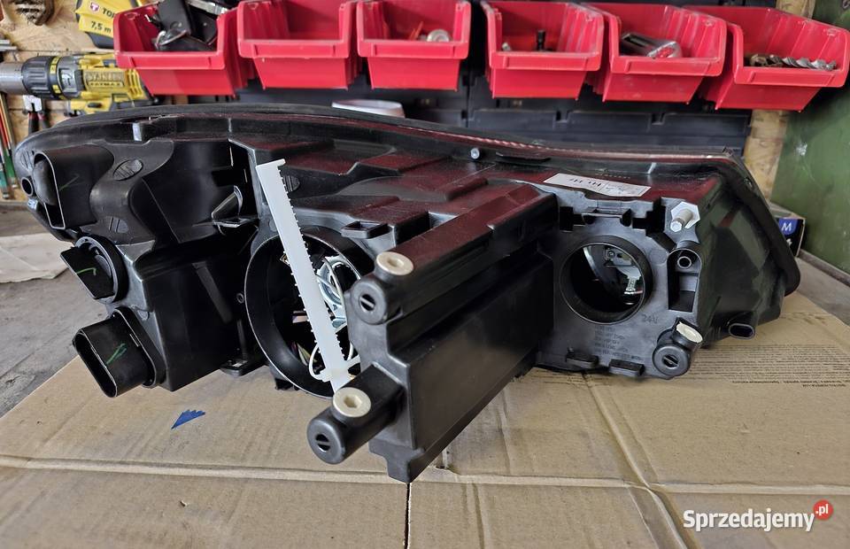 Lampa przednia lewa Skoda Octavia II osobowe zachodniopomorskie Klępicz sprzedam