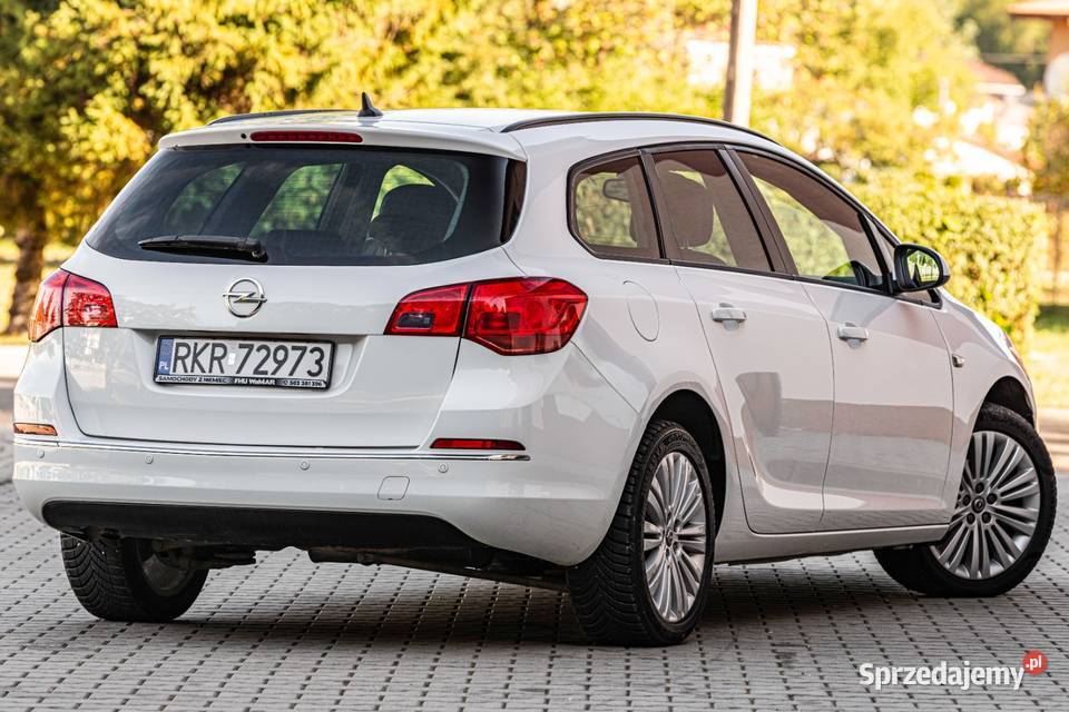 Opel Astra J 14 Turbo Automatik Cosmo czujnik parkowania Opel Zalesie