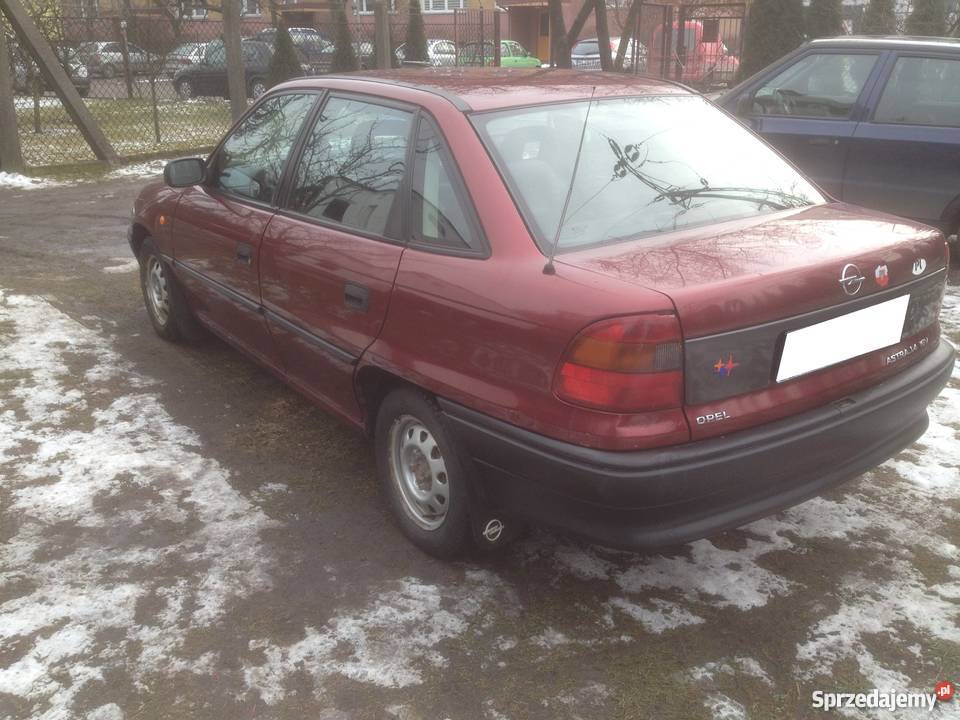 Okazja Opel Astra F 14 z 1997 rSedanSalon Polska Marki