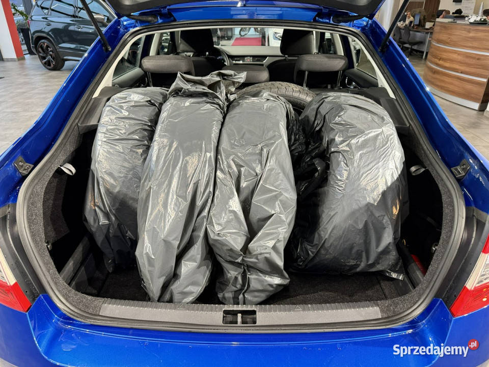 koda Octavia Style 20TDI 150 DSG 2019 r salon Myślenice