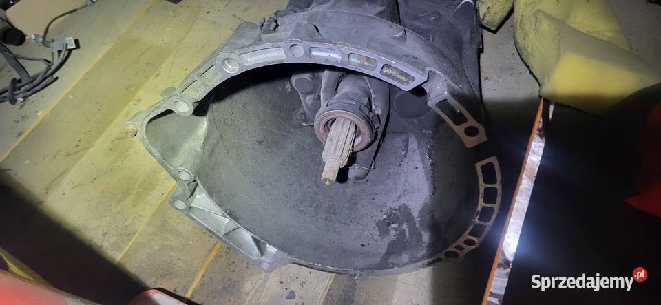 Sprzedam skrzynie biegów bmw e39 25 benzyna