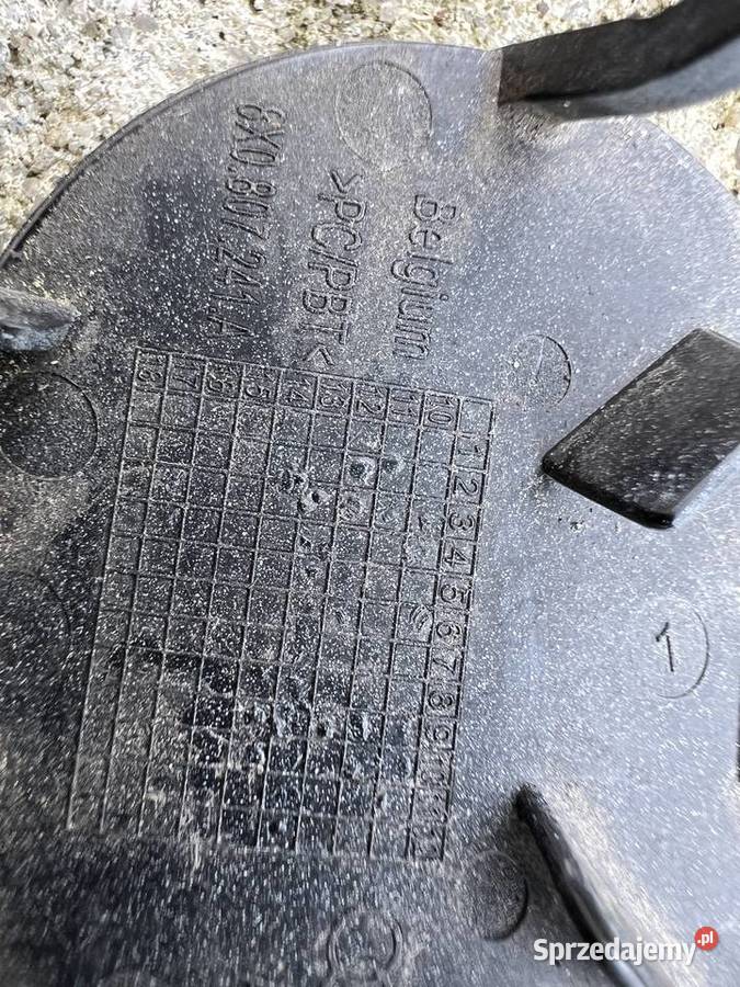 Audi A1 8X Zaślepka Dekielek Lampy Xenon 65531 Tarnów