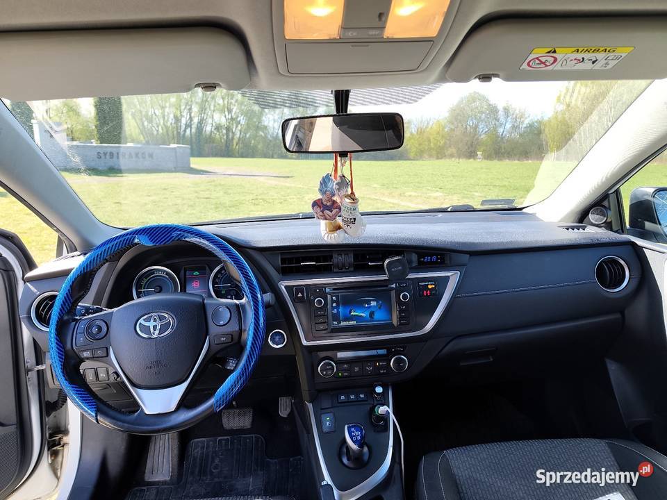 Toyota Auris 18 HSD Luna 2015 Hybryda sprzedam