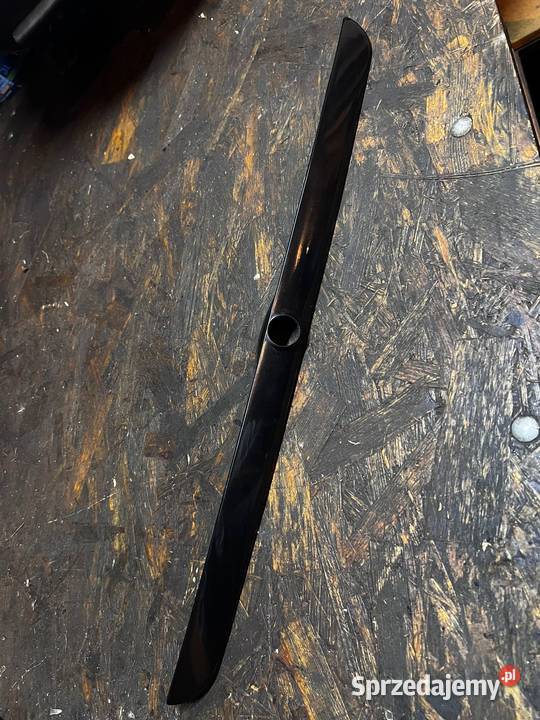 Listwa blenda klapy bagażnika BMW E36 Cabrio Motoryzacja Piasek