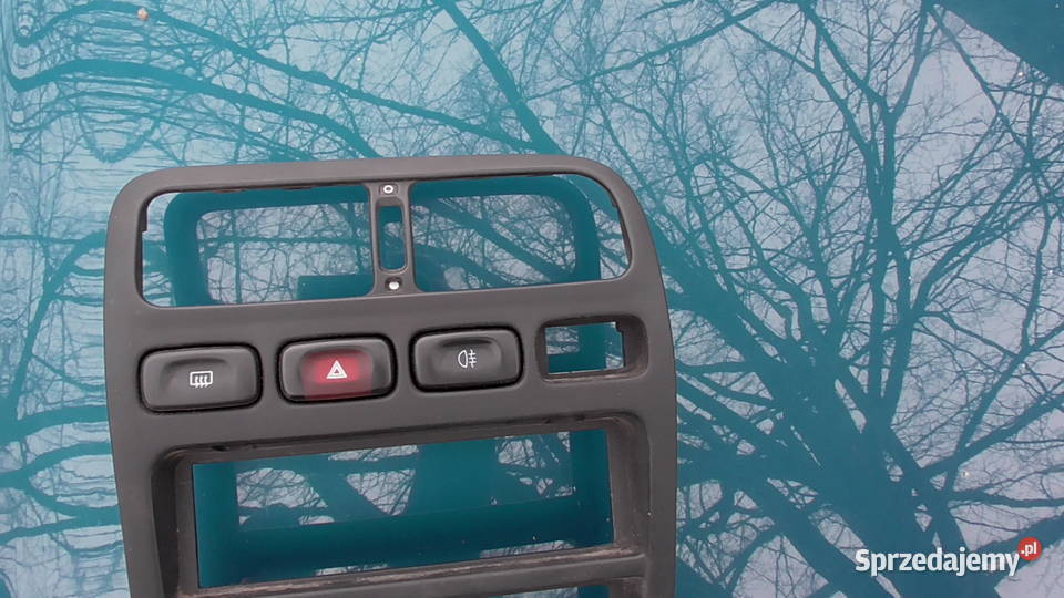 Ramka radia Nissan Primera P10 osobowe Morawica sprzedam