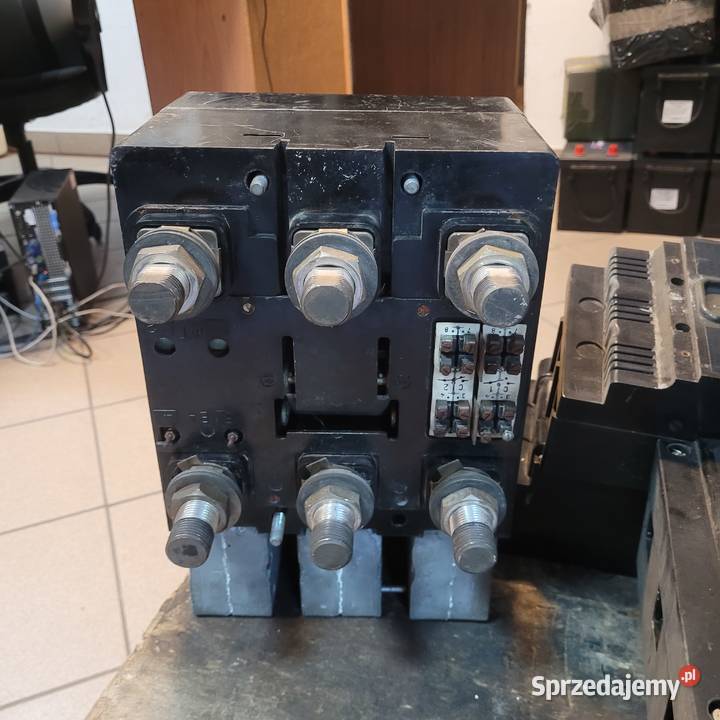 Wyłącznik ISOL z 630 500V220V agregatowy Skierniewice