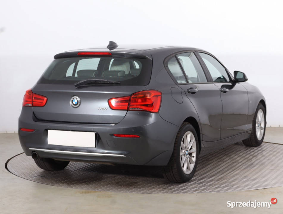 BMW 1 118i Rok produkcji 2016 Piaseczno sprzedam