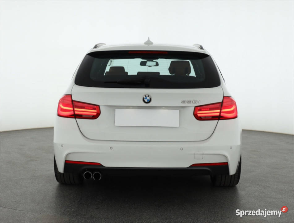 BMW 3 330 i światła LED Piaseczno sprzedam