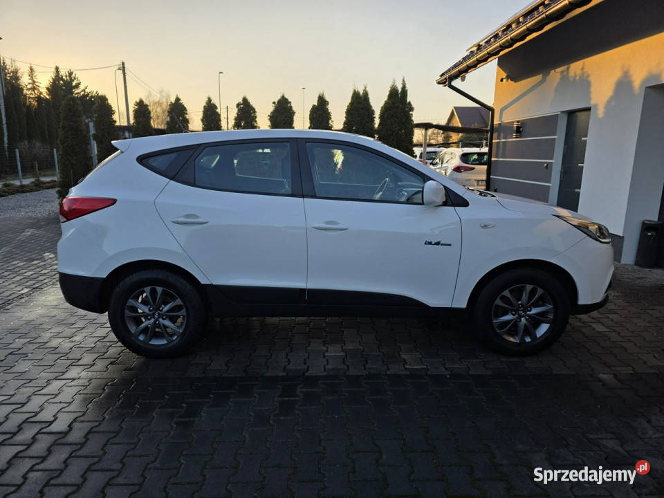 Hyundai ix35 16 benzynaliftkamera kamera cofania Żabno sprzedam