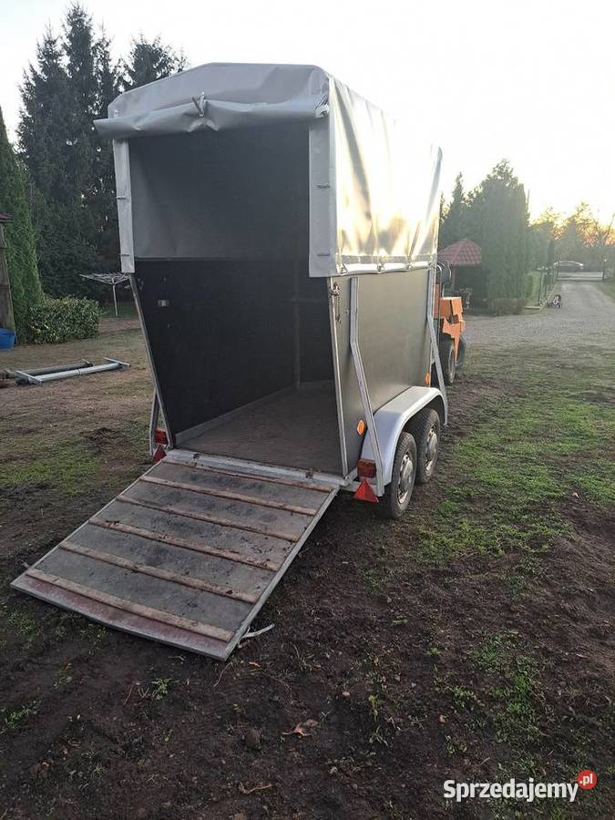 Przyczepka przyczepa do przewozu zwierząt koni Do przewozu koni świętokrzyskie Sadowie