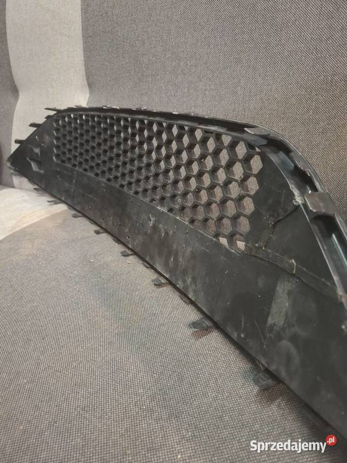 Atrapa chłodnicy grill przód Ford Focus ST MK3 Rok produkcji 2015 Karoseria Zawada