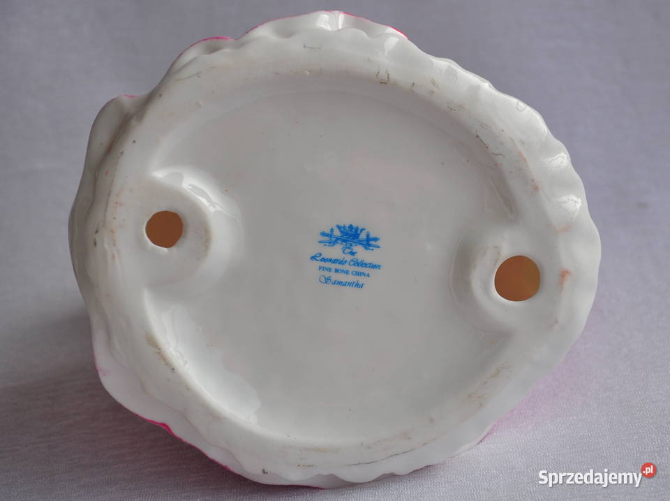porcelana figurka sygnatura