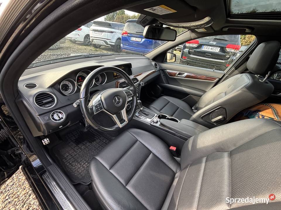 Mercedes Benz C300 nawigacja Paniówki