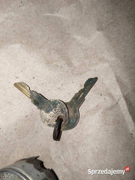 Oryginalna stacyjka z 2 kluczykami Dniepr MT Leszno