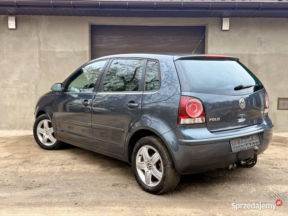 VW Polo 14 80 2007 Klimatronic tempomat PDC hak benzyna Będzin sprzedam