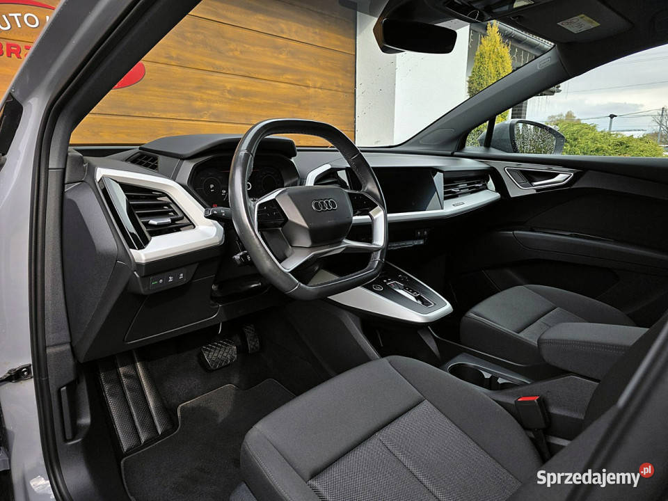 Audi Q4 Sportback etron serwis ASO dodatkowy Rydułtowy sprzedam