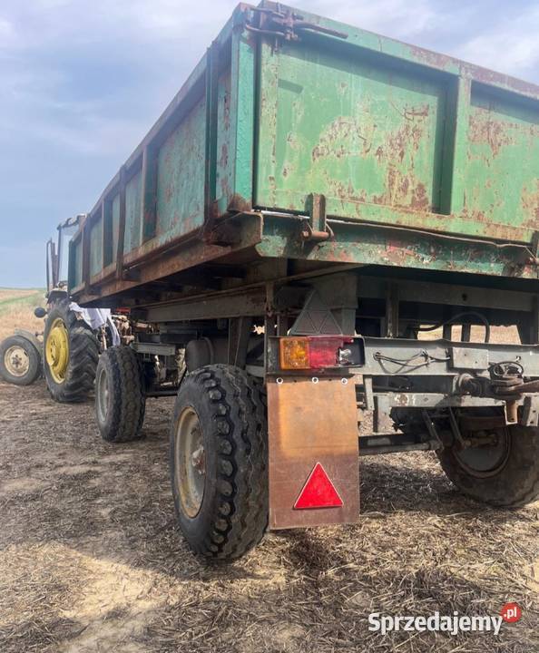 Przyczepa d732 2 sztuki nieuszkodzony