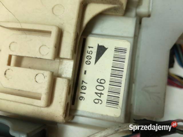 SKRZYNKA BSI 51282124 91070051 Toyota Yaris II