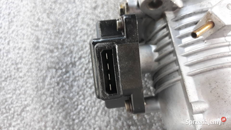 Przepustnica Mercedes V8 116 107 108 109 Bukownica