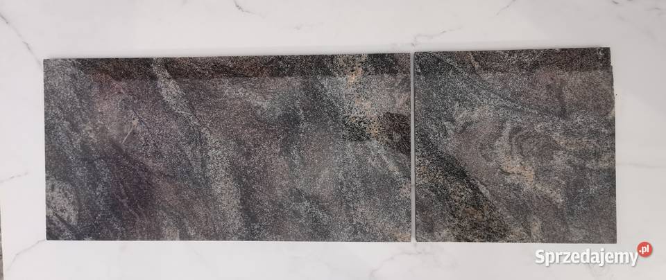 Płytki granitowe PARADISO CLASSICO 305x305x1 i Poskwitów