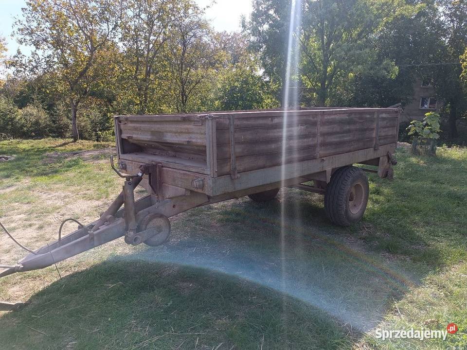 Rozrzutnik wywrotka Wojszyn