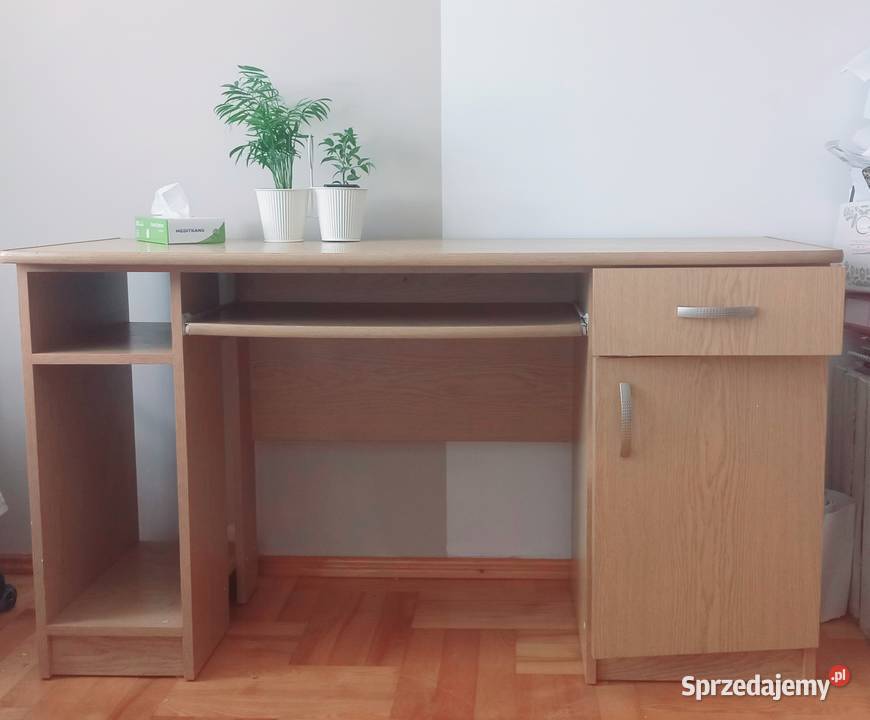Biurko jasny kolor 77cm Dąbrowa Tarnowska