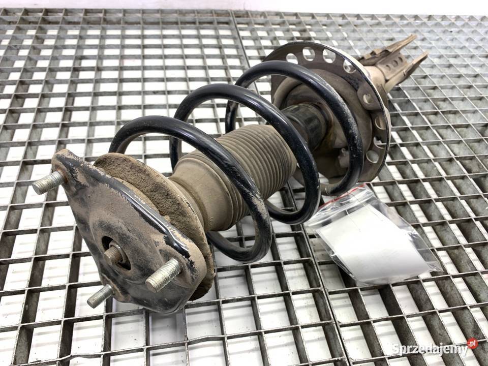 AMORTYZATOR PRAWY PRZÓD ZE SPRĘŻYNĄ HYUNDAI i30 Zawieszenie i amortyzacja