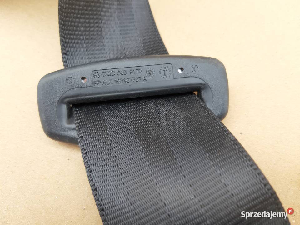 AUDI A4 B8 PAS BEZPIECZEŃSTWA TYŁ 610307000 Trzciel